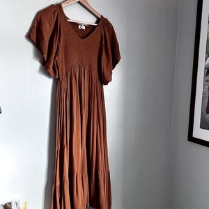 In Bloom Flutter Sleeve Midi Dress